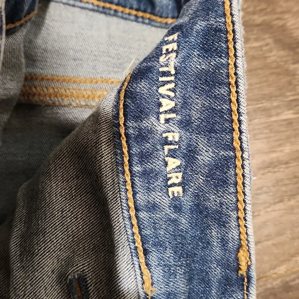 ❤️ AMERICAN EAGLE HIGH RISE  FESTIVAL FLARE JEANS, 8 (29) - Picture 9 of 9